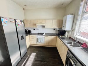 Kitchen- click for photo gallery
